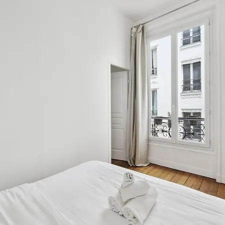 Apartment Saint-martin & Marais - *